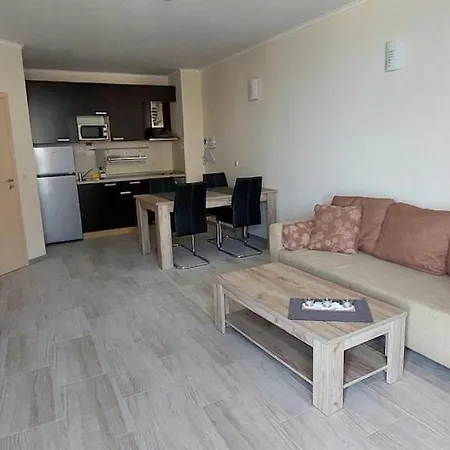 Apartment Seafront Elegance First Line Obzor